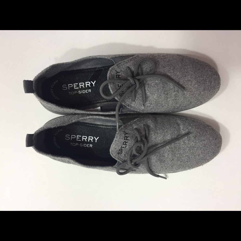 Sperry Topsiders Size 7.5 Gray